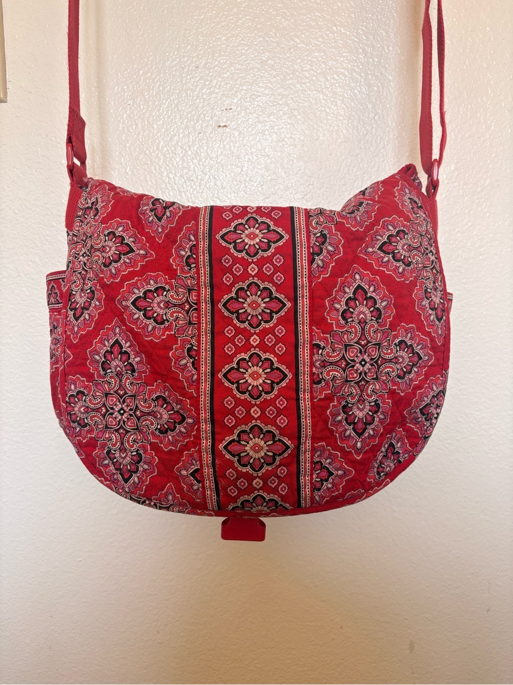 Vera Bradley Frankly Scarlet Cargo Sling Crossbody messanger Bag